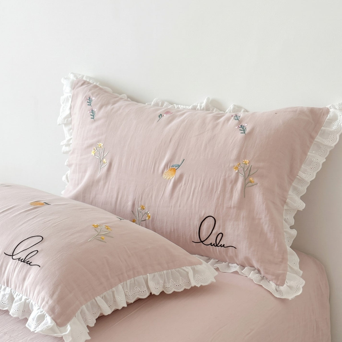 Floral Embroidered Cotton Gauze Pillowcase— Set of 2